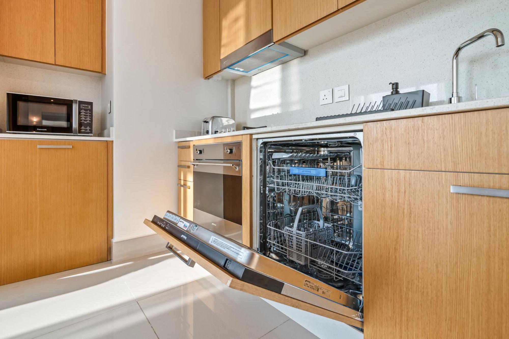 Delightful One-bedroom In Downtown Apartment